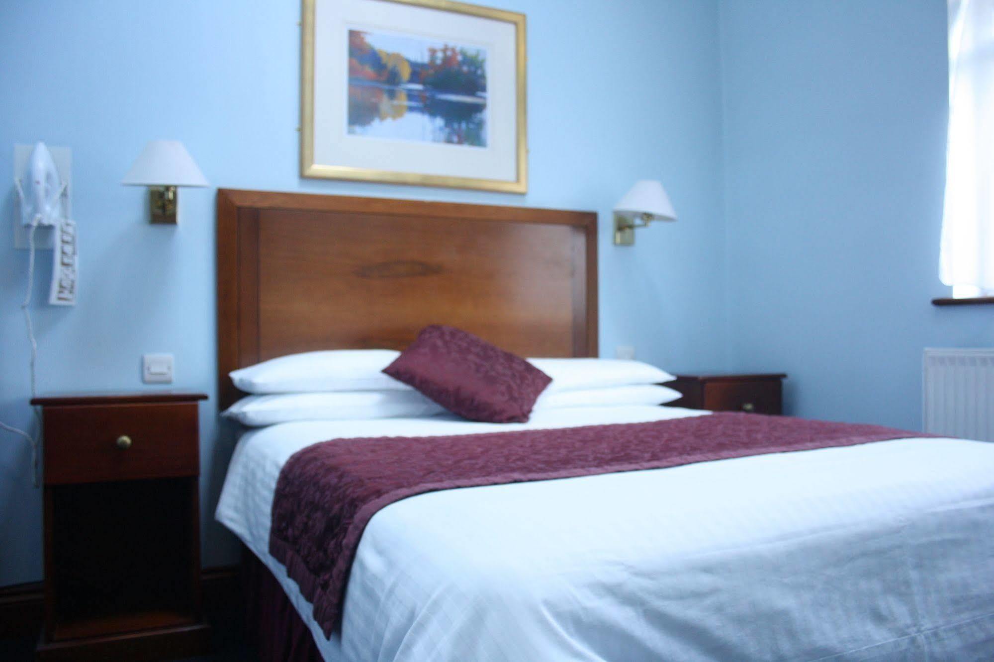 Kings Paget Hotel West Drayton  Eksteriør billede