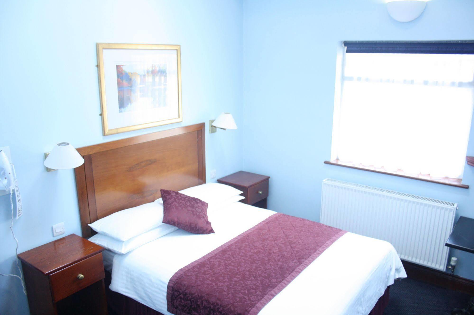 Kings Paget Hotel West Drayton  Eksteriør billede