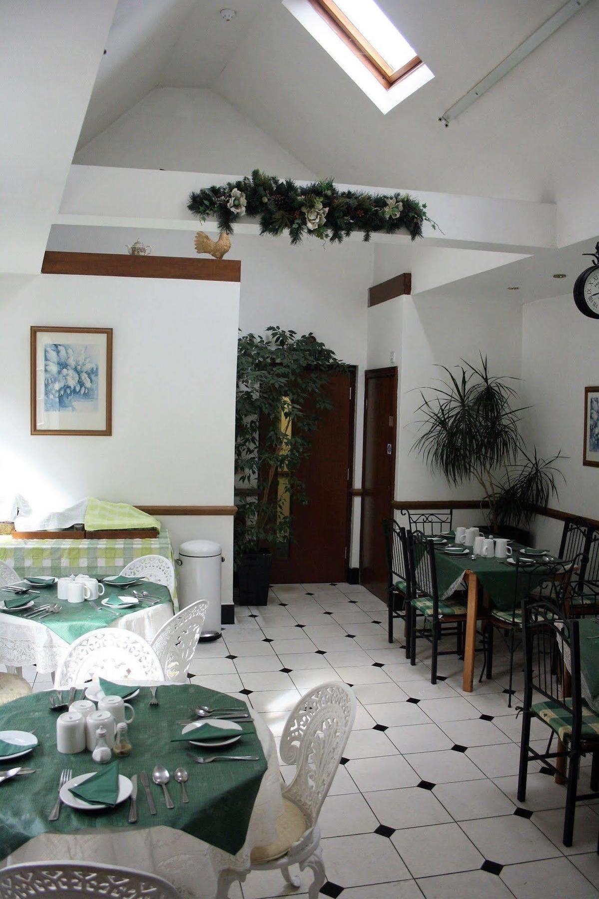 Kings Paget Hotel West Drayton  Eksteriør billede